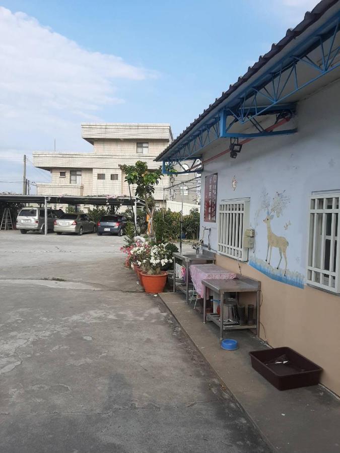 嘉義泊岸居民宿 Lucao Exterior photo